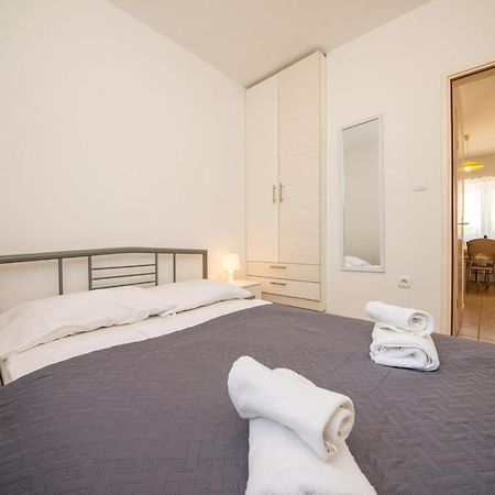 Apartmani Manita Paklenica Seline Extérieur photo