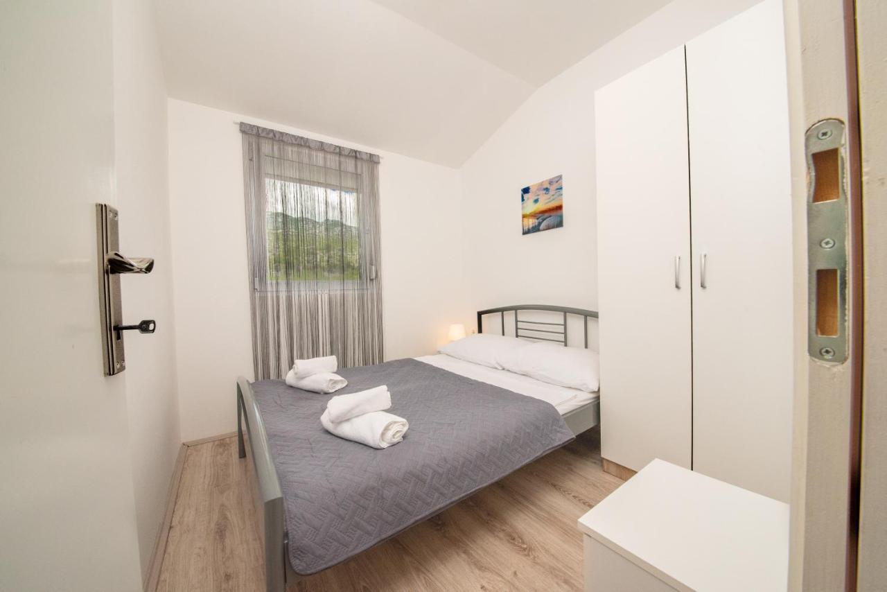 Apartmani Manita Paklenica Seline Extérieur photo